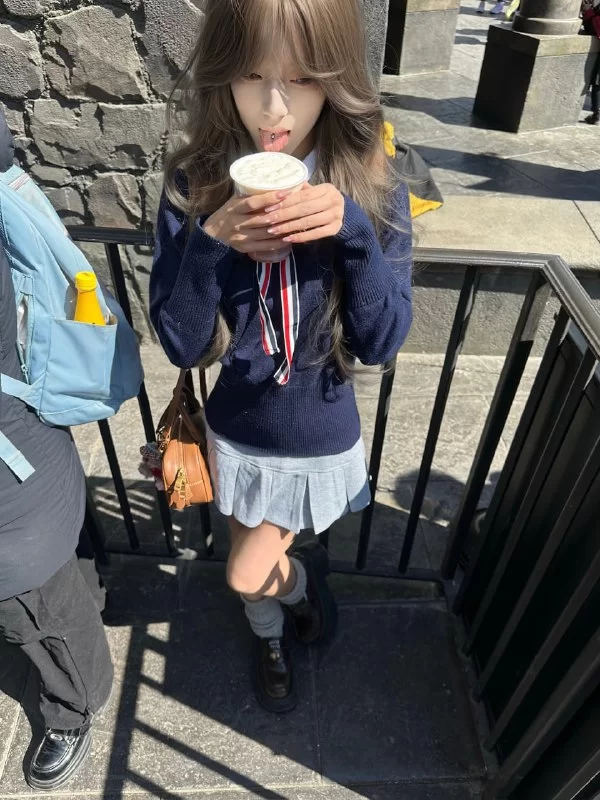 女大学生 山东潍坊艺校毕业生[赵思珊]百米高空摩天轮啪啪+日常【45v36p+5G】