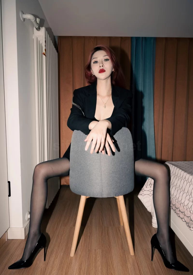 [重磅]luka摄影388视图高价作品 172大长腿模特-April 拍完【152P+1V+1.65G】