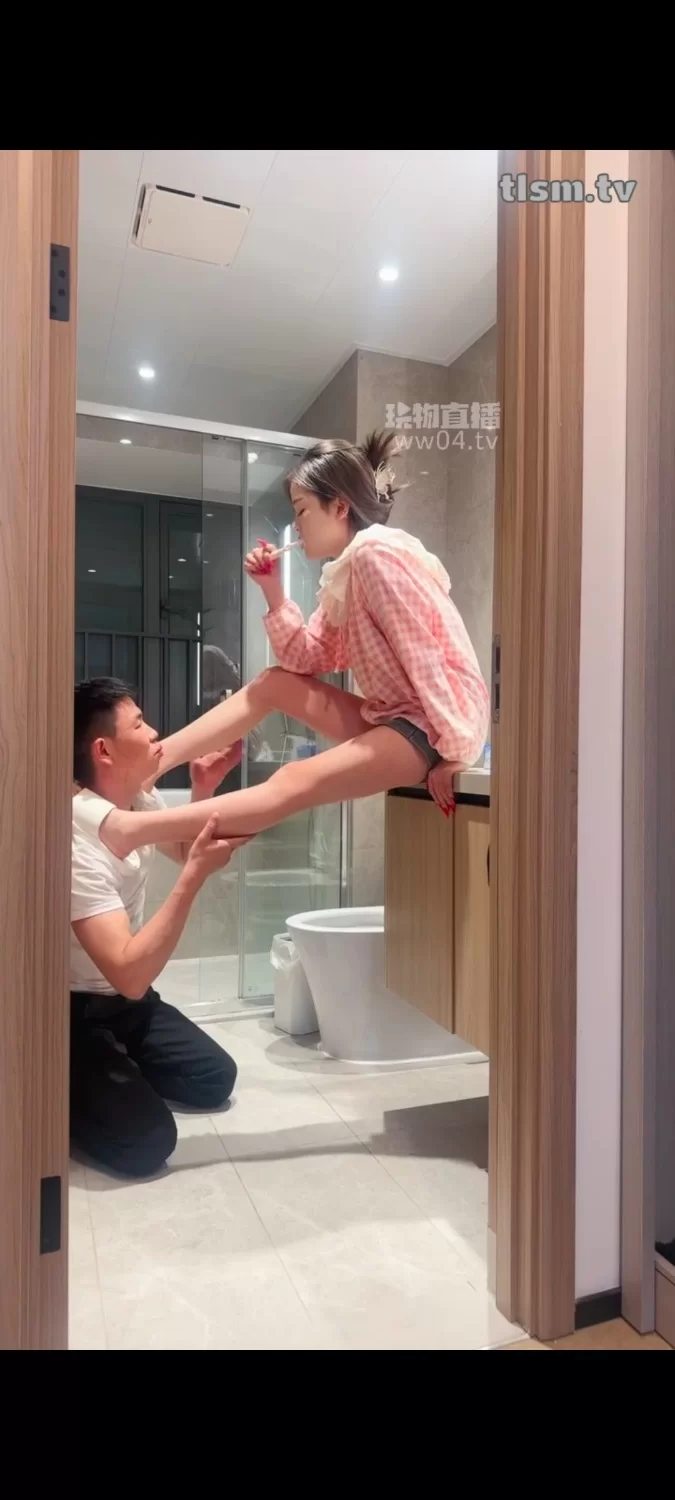 SM 琼爷s 家奴生活化伺侯洗澡【1v+352.16m】