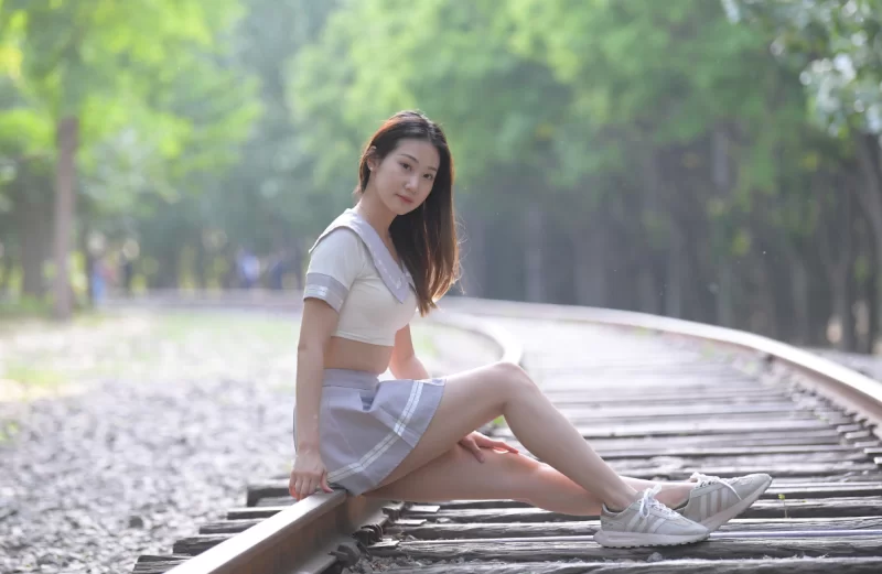 国产模特 街拍模特 若雨16 一始街拍作品 - 下一站守候 学生装【763P+2V+图片17G+视频20G】