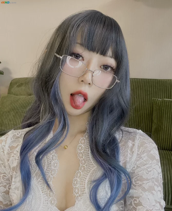 国产coser [COSPLAY/带视频] Money冷冷 - 蕾丝裙【107p1v+2.4g】