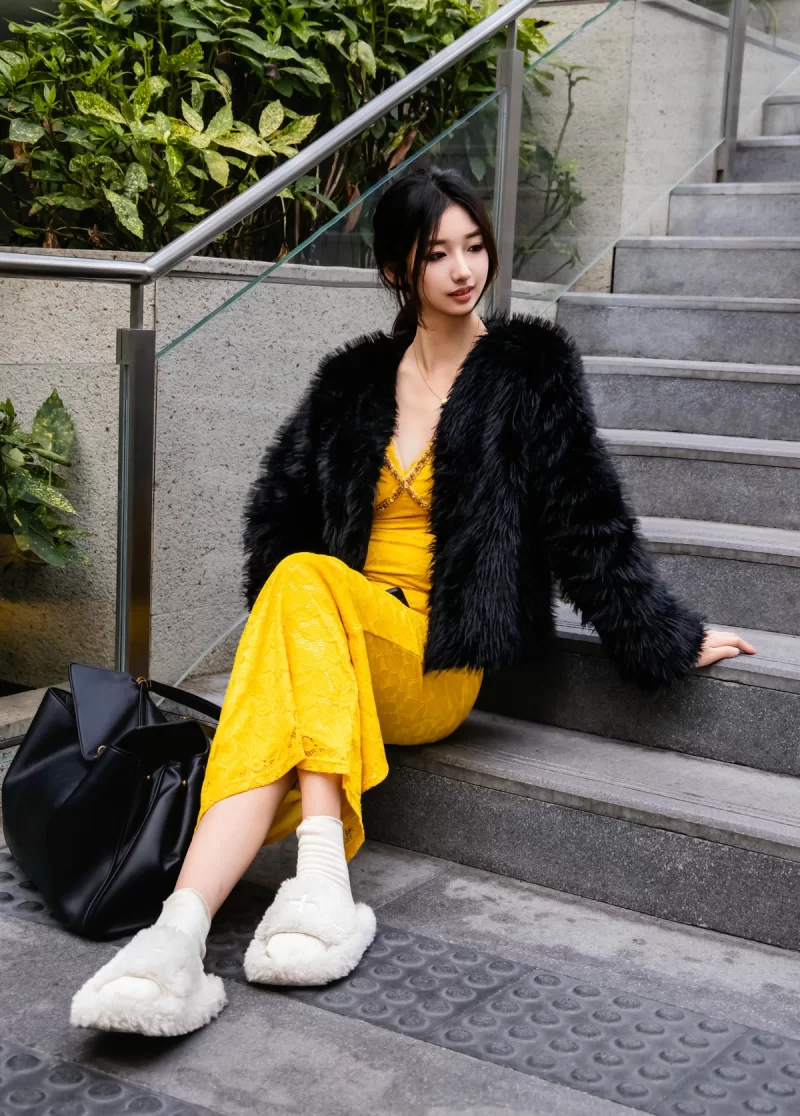 国产模特 [足愉心]12期足部美学 超清原档典藏写真（含4K视频）【12套+147.8G】