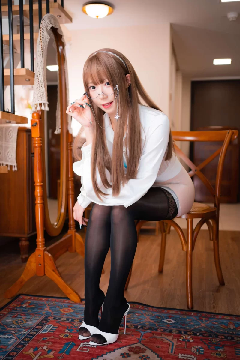 Cosplay Money冷冷 Vol.045 透明OL 眼镜娘[49P1V-2.24G][百度网盘]【49P1V+2.24G】