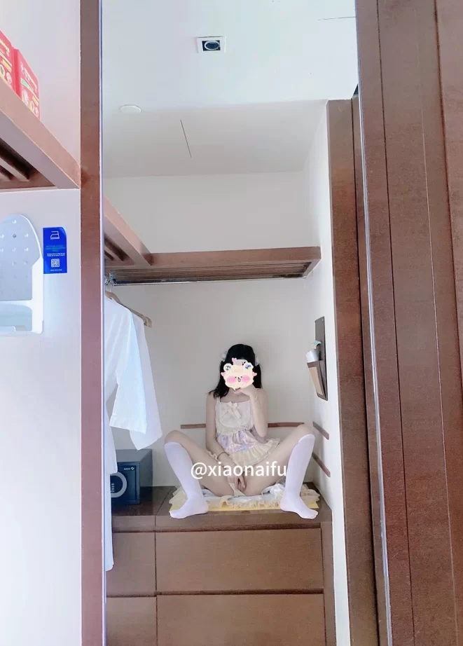 国产模特 小奶芙 推特合集【60P+11V+22M】