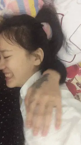 自拍 阿曼达-付费VIP，几位绝品女神泄密福利，露脸，清纯反差[【9V+1.6G】