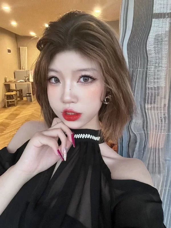 福利姬 超美露脸女神钰子 私拍【12P155V+1.07G】