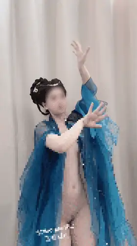 自拍 [重磅]人气大学舞蹈生[小乔]11月最新付费裸舞 抖B舞【8V+484M】