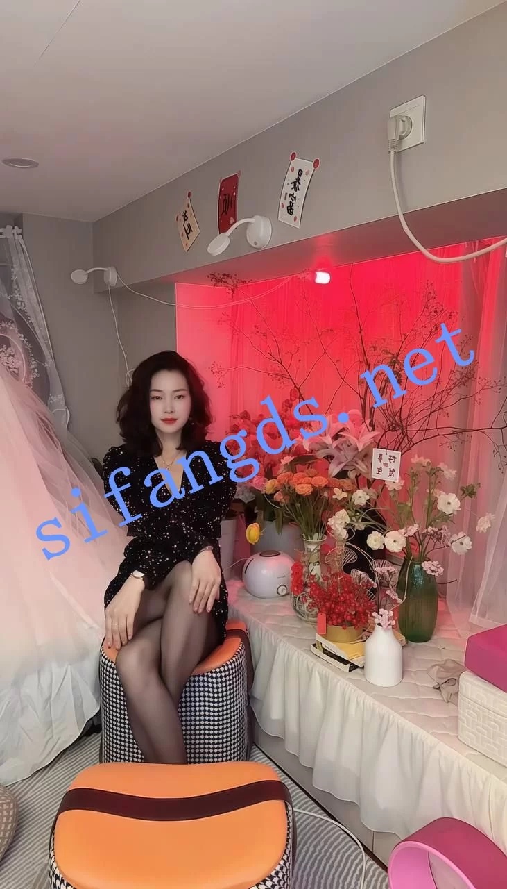 自拍 ✅抖音 蓝姐姐-2 17万粉 高贵气质御姐 露脸露点 电动阳具插B【nv+4.77g】