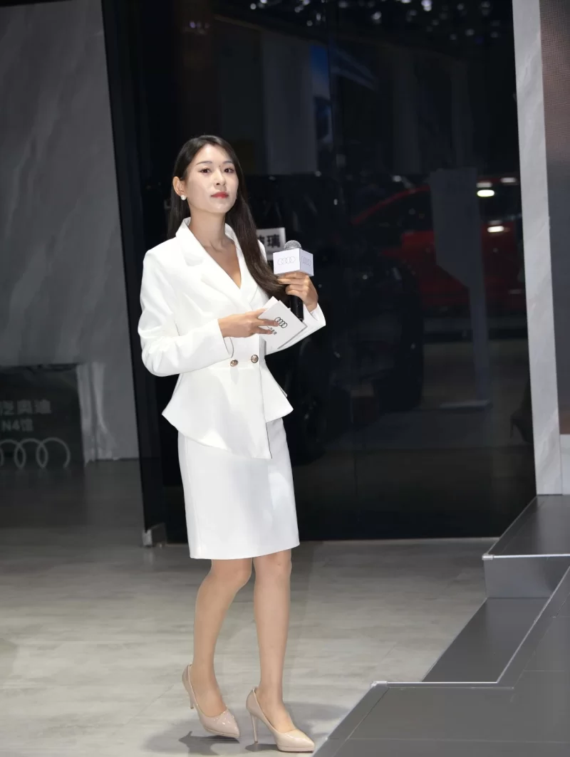 不漏点 展会奥迪主持人  高清原图拍摄【p110v1+3.32g】