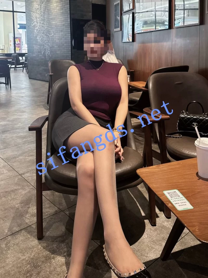 自拍 [超级美臀]极品绿帽淫妻大神[放逐的灵魂]10月最新福利【4V+31P+472.5M】