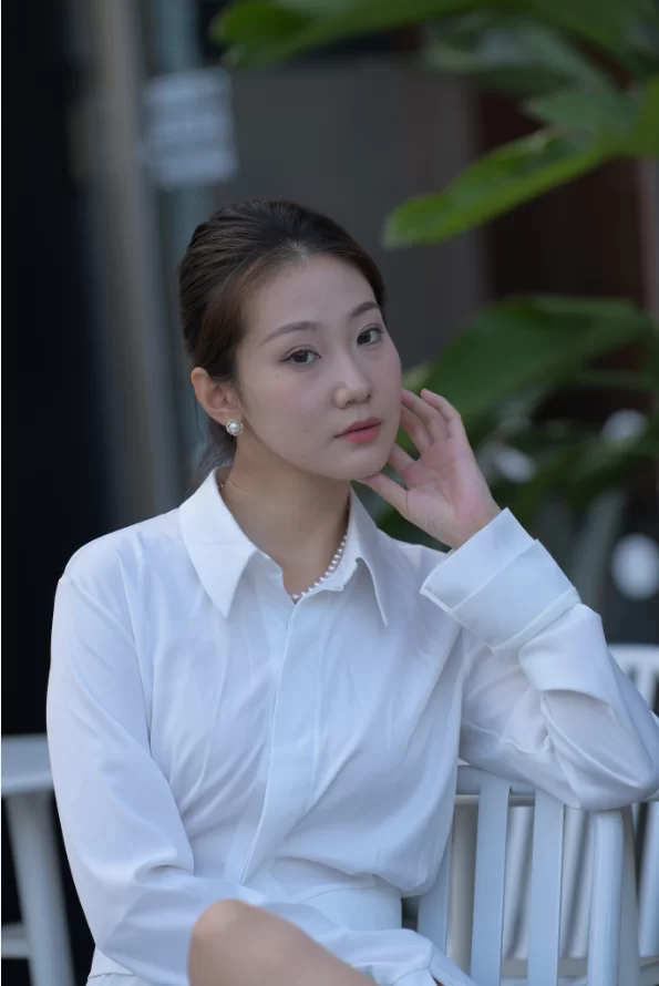 国产模特 街拍模特 若雨15 一只麋鹿摄影作品 - 浅蓝色短裙职业制服【831P+1V+图片15G+视频12G】