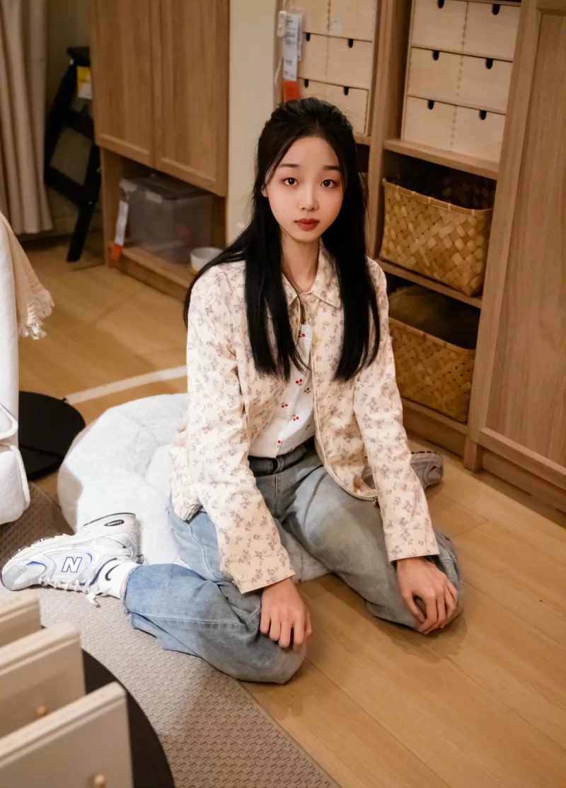 国产模特 [足愉心]12期足部美学 超清原档典藏写真（含4K视频）【12套+147.8G】